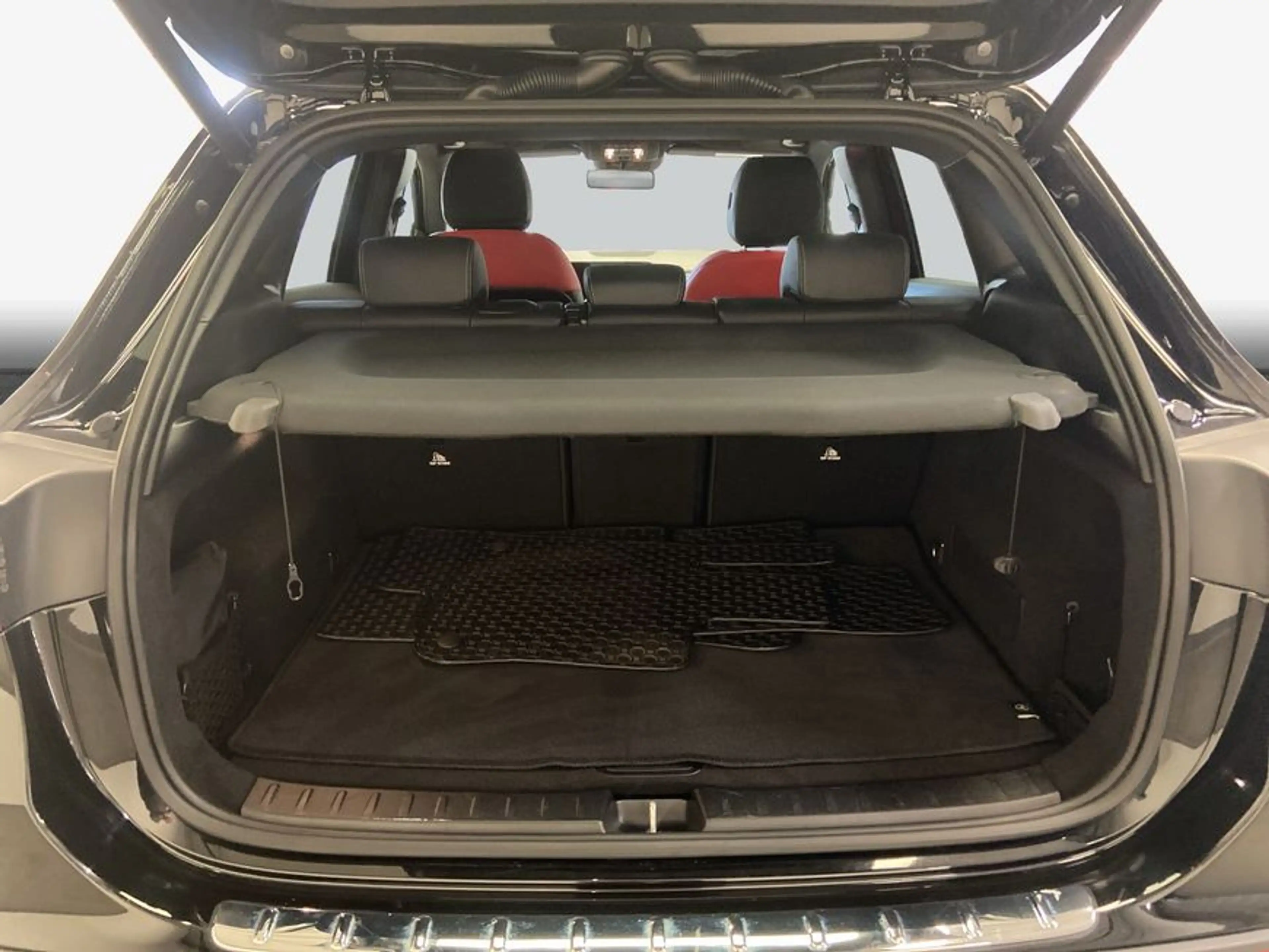 Mercedes-Benz GLA 250 GLA — photo 8