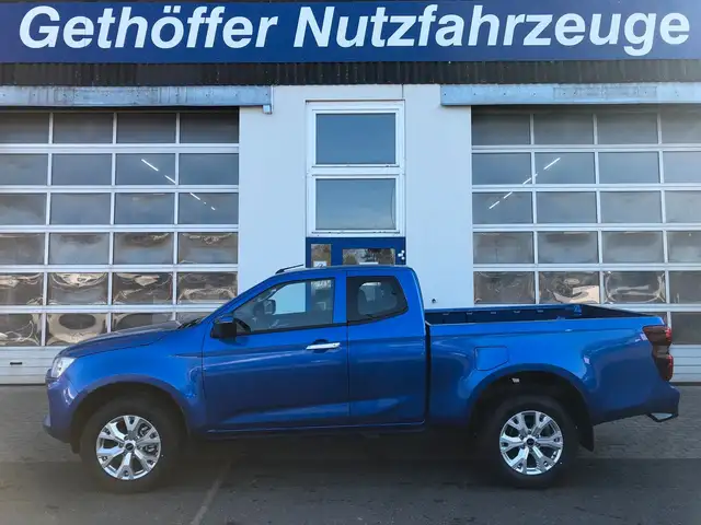Isuzu D-Max Space Cab LS AT + Modell 2023 + SOFORT +