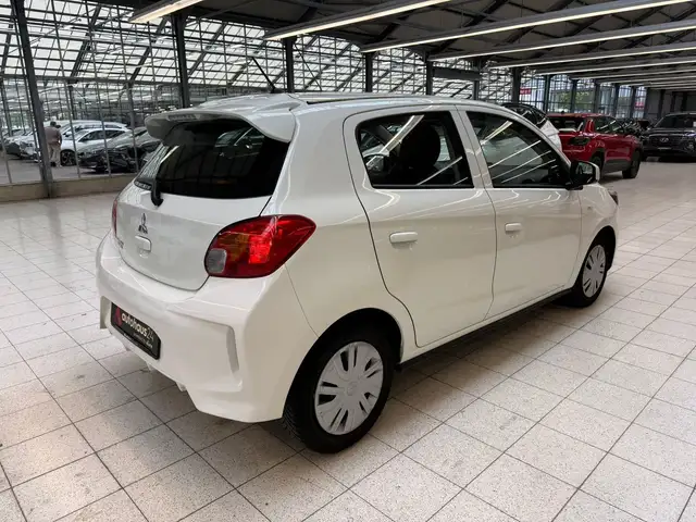 Mitsubishi Space Star view 5