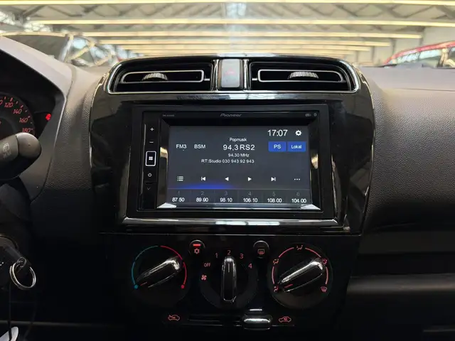 Mitsubishi Space Star view 12