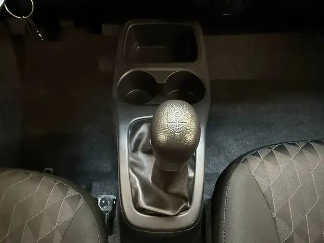 Mitsubishi Space Star view 13