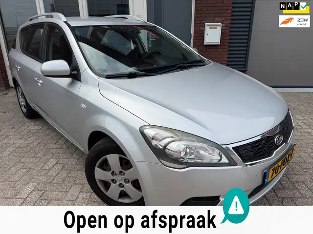 Kia Ceed / cee'd 1.4 CVVT X-tra / Airco / 5DRS / AUX / NAP