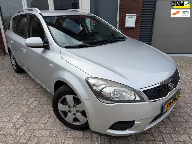 Kia Ceed / cee'd 1.4 CVVT X-tra / Airco / 5DRS / AUX / NAP