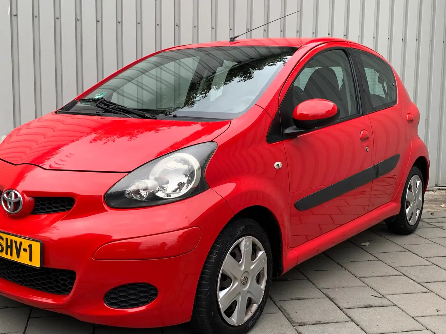 Toyota Aygo 1.0-12V Comfort|5 Deurs|Airco| Rood - 2