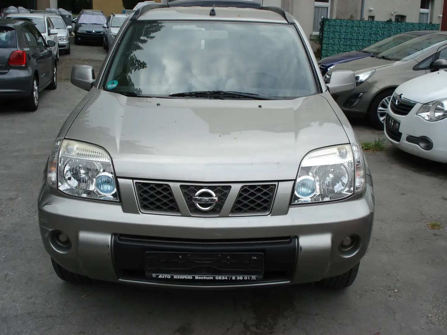 Nissan X-Trail Comfort - 1 Hand  - orig. Km- 4 WD Gris - 2