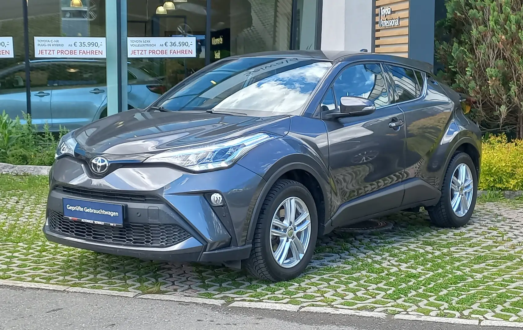 Toyota C-HR 1,2T C-LUB Grau - 1