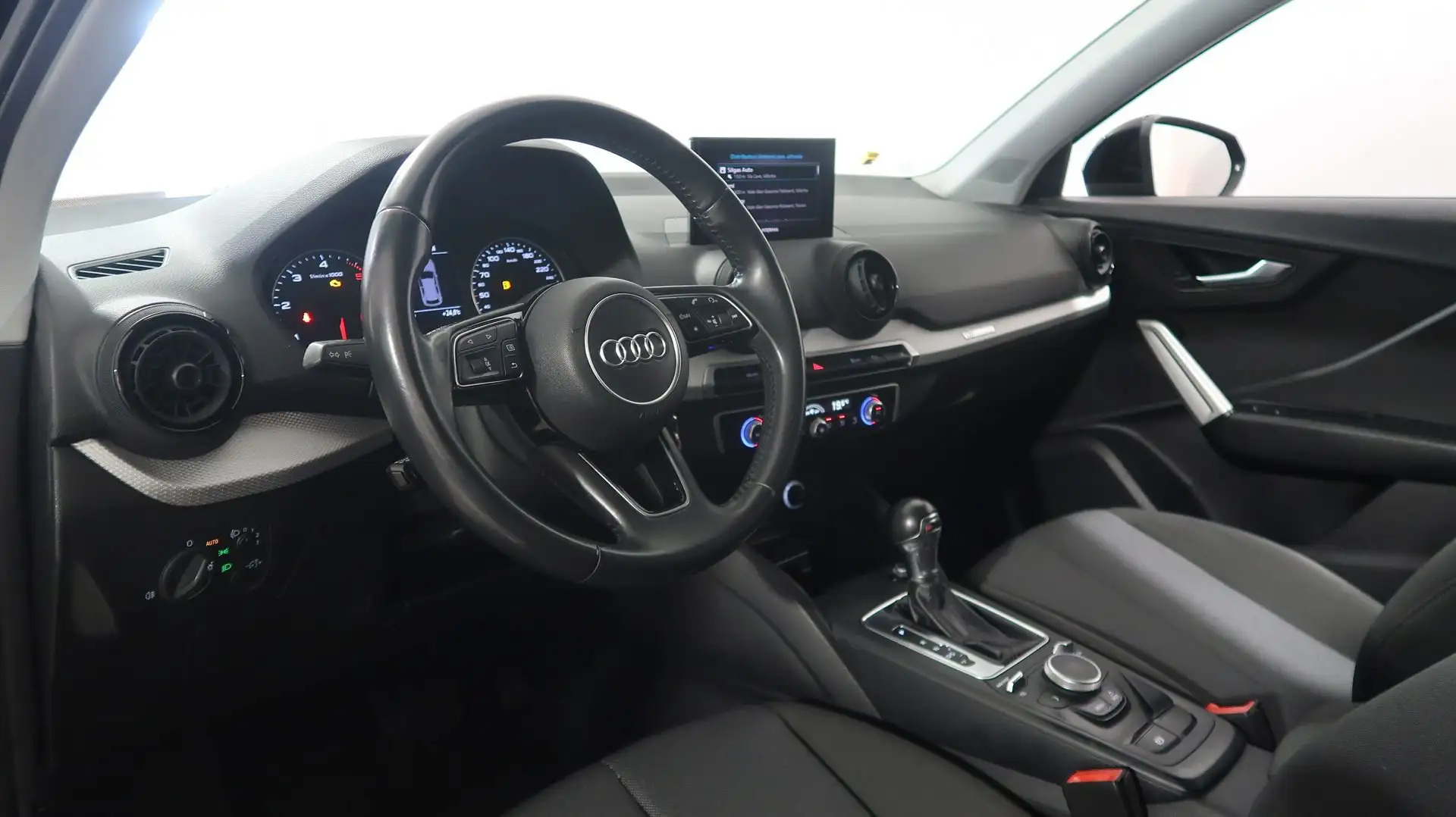 Audi Q2 1.6 TDI S tronic Business Schwarz - 2