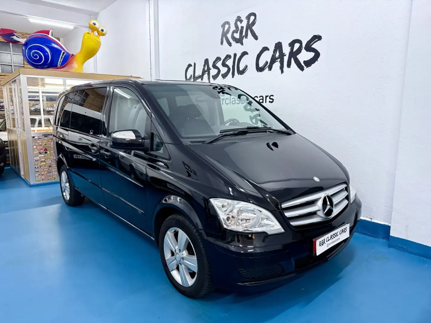 Mercedes-Benz Viano 2.2CDI Trend Compacto Schwarz - 1