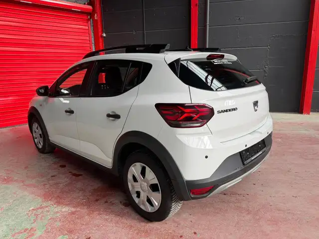 Dacia Sandero view 3
