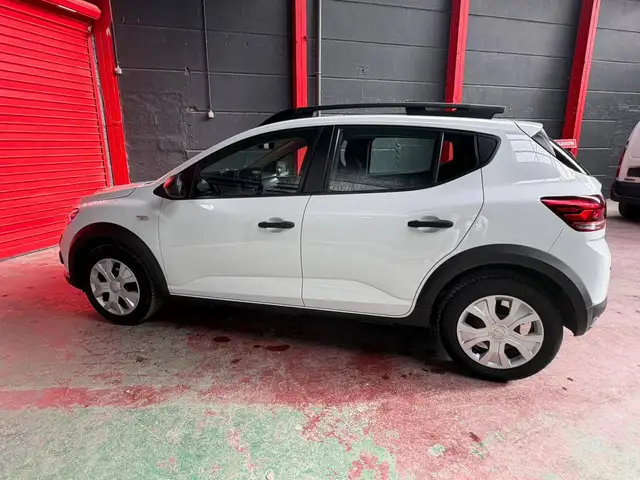 Dacia Sandero view 2