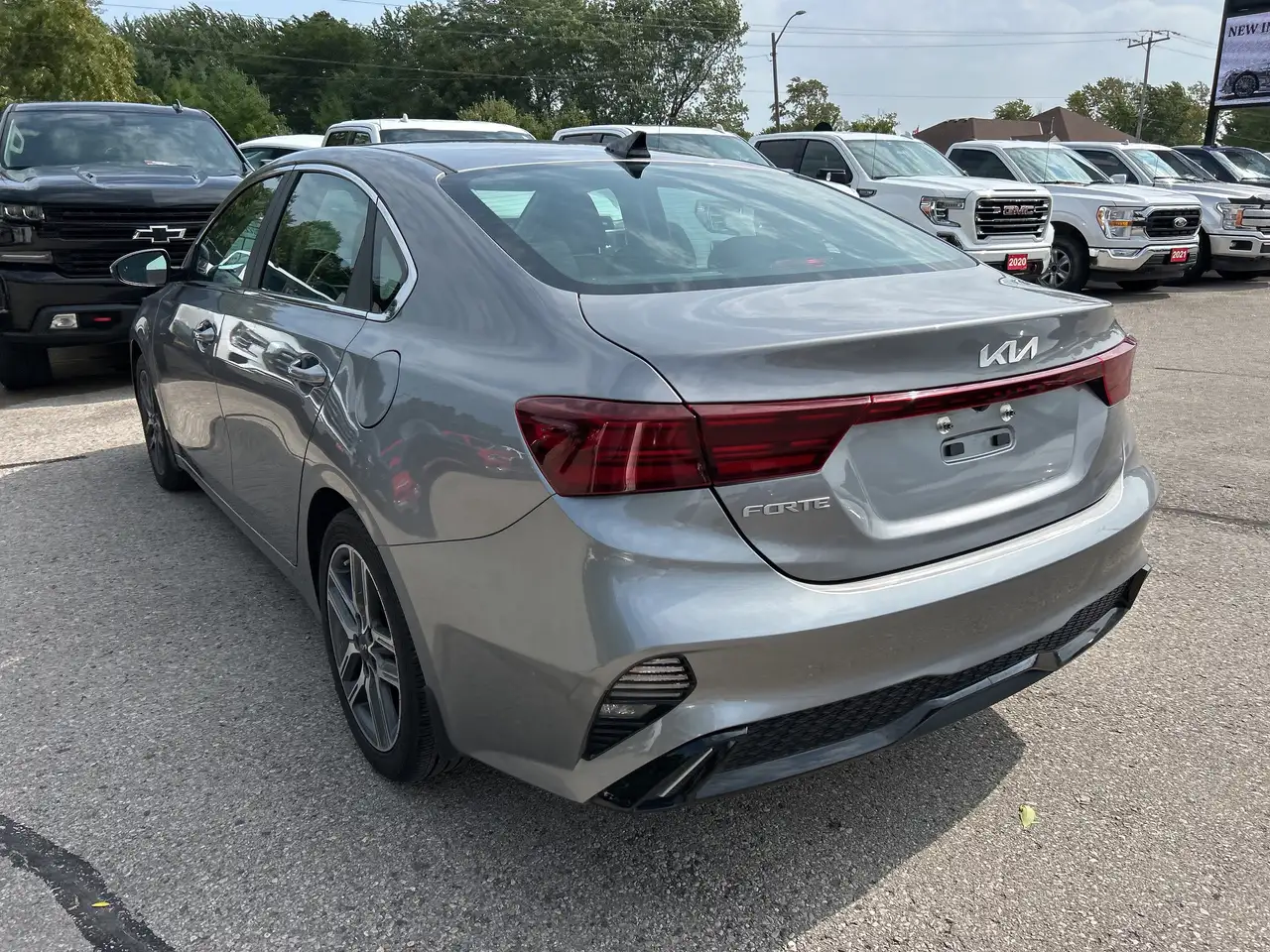 Kia Forte снимка Kia Forte