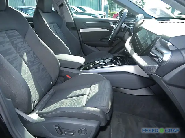 Audi A6 view 6