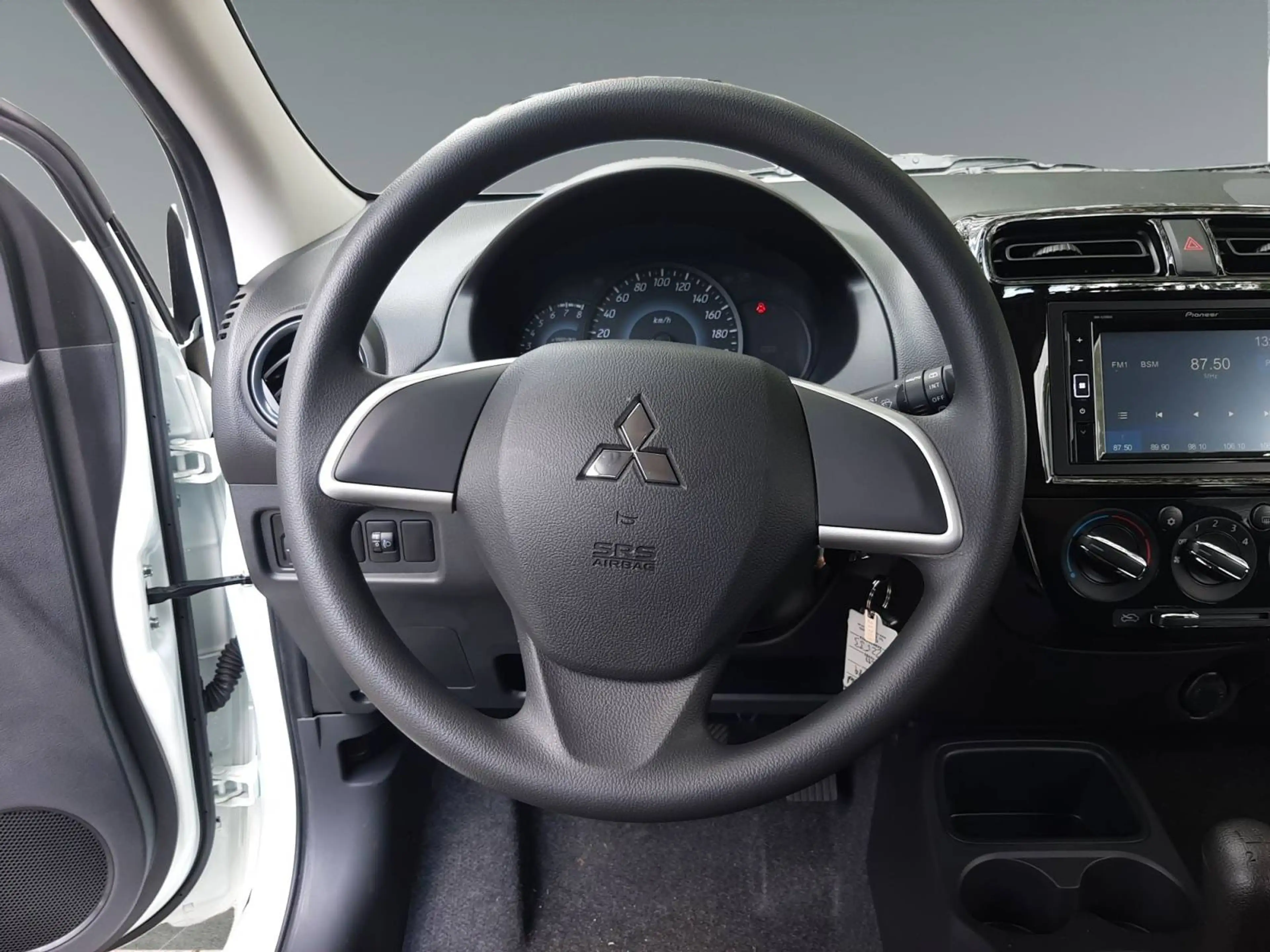 Mitsubishi Space Star 1.2 Select MJ 24 — photo 12