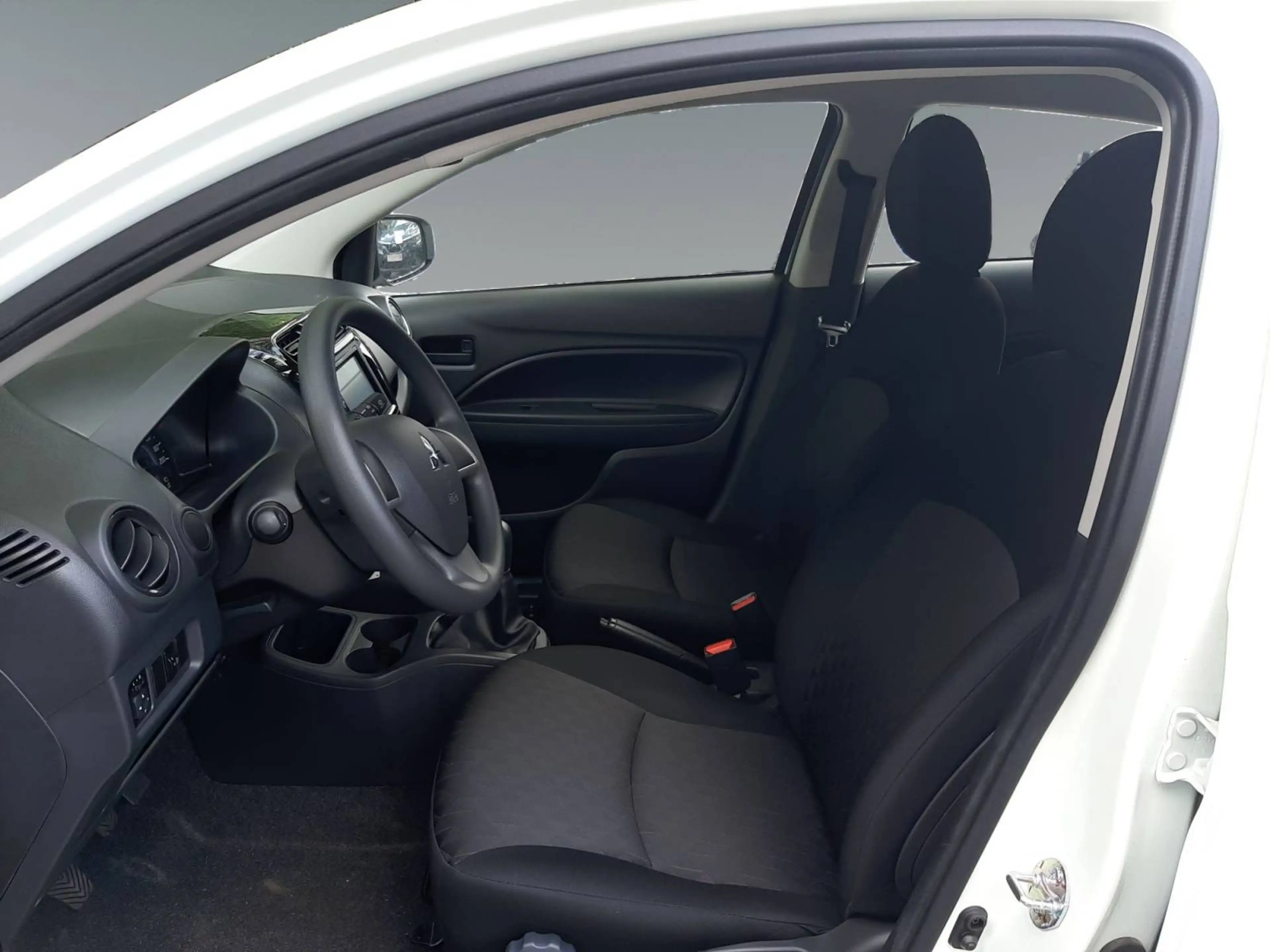Mitsubishi Space Star 1.2 Select MJ 24 — photo 9