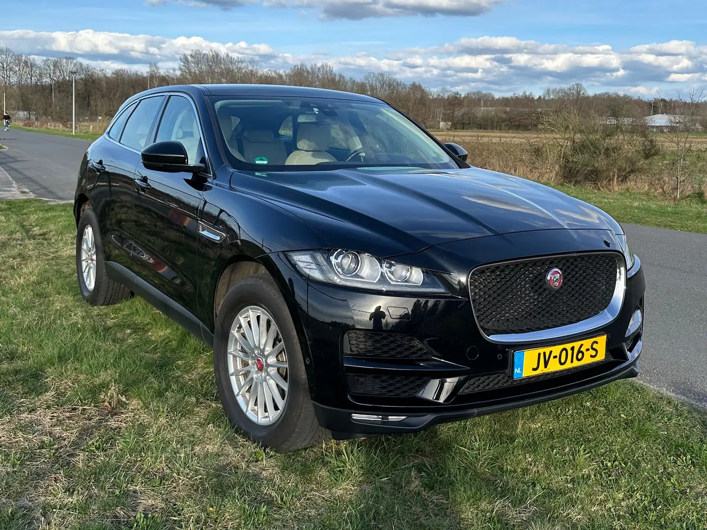Jaguar F-Pace F-Pace 3.0 Portf. AWD 30d Nero - 1