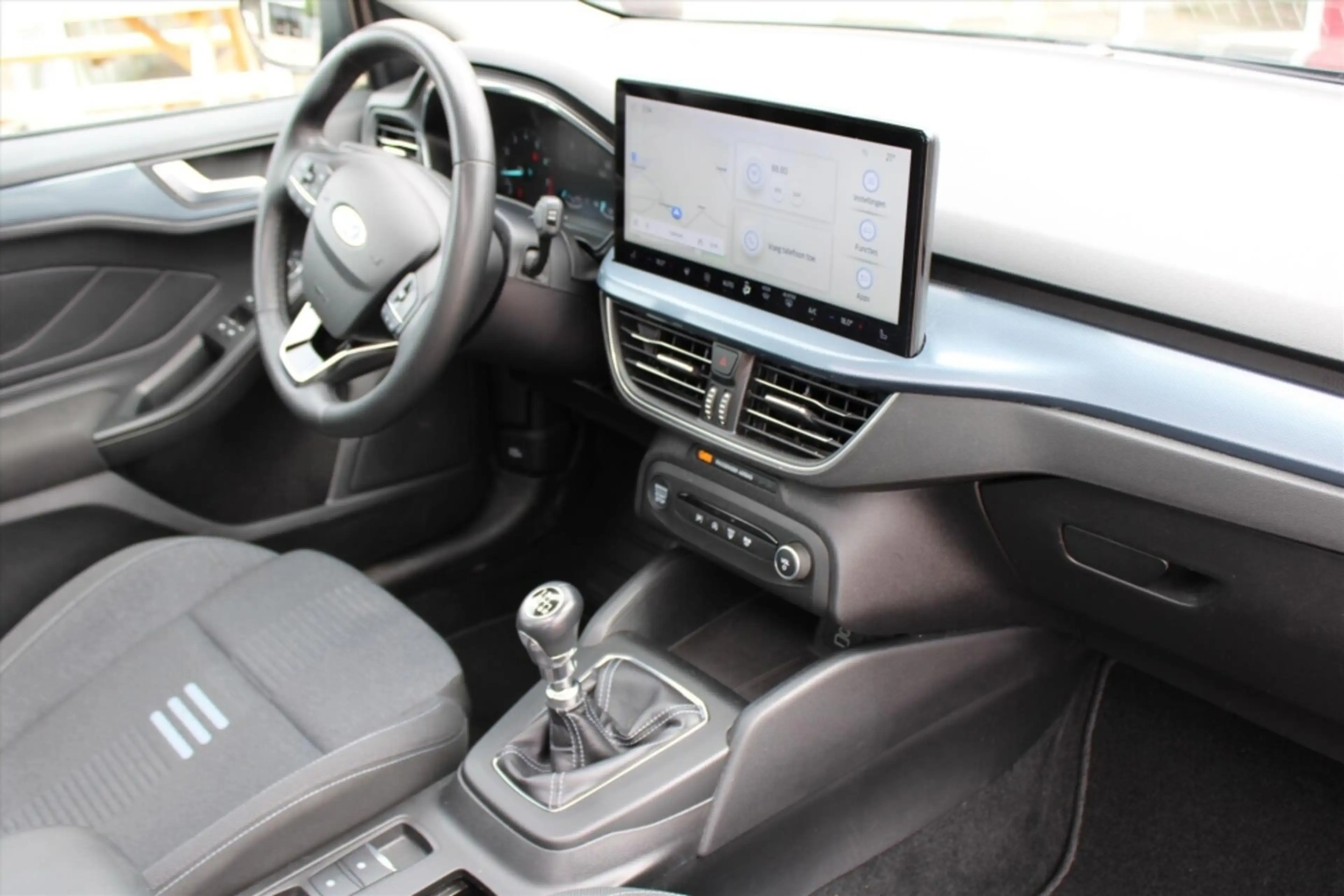 Ford Focus Wagon 1.0 EcoBoost Hybrid Active Style — photo 5