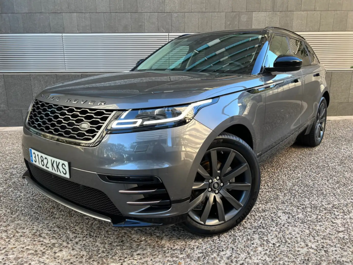 Land Rover Range Rover Velar 2.0D R-Dynamic HSE 4WD Aut. 240 Gris - 1