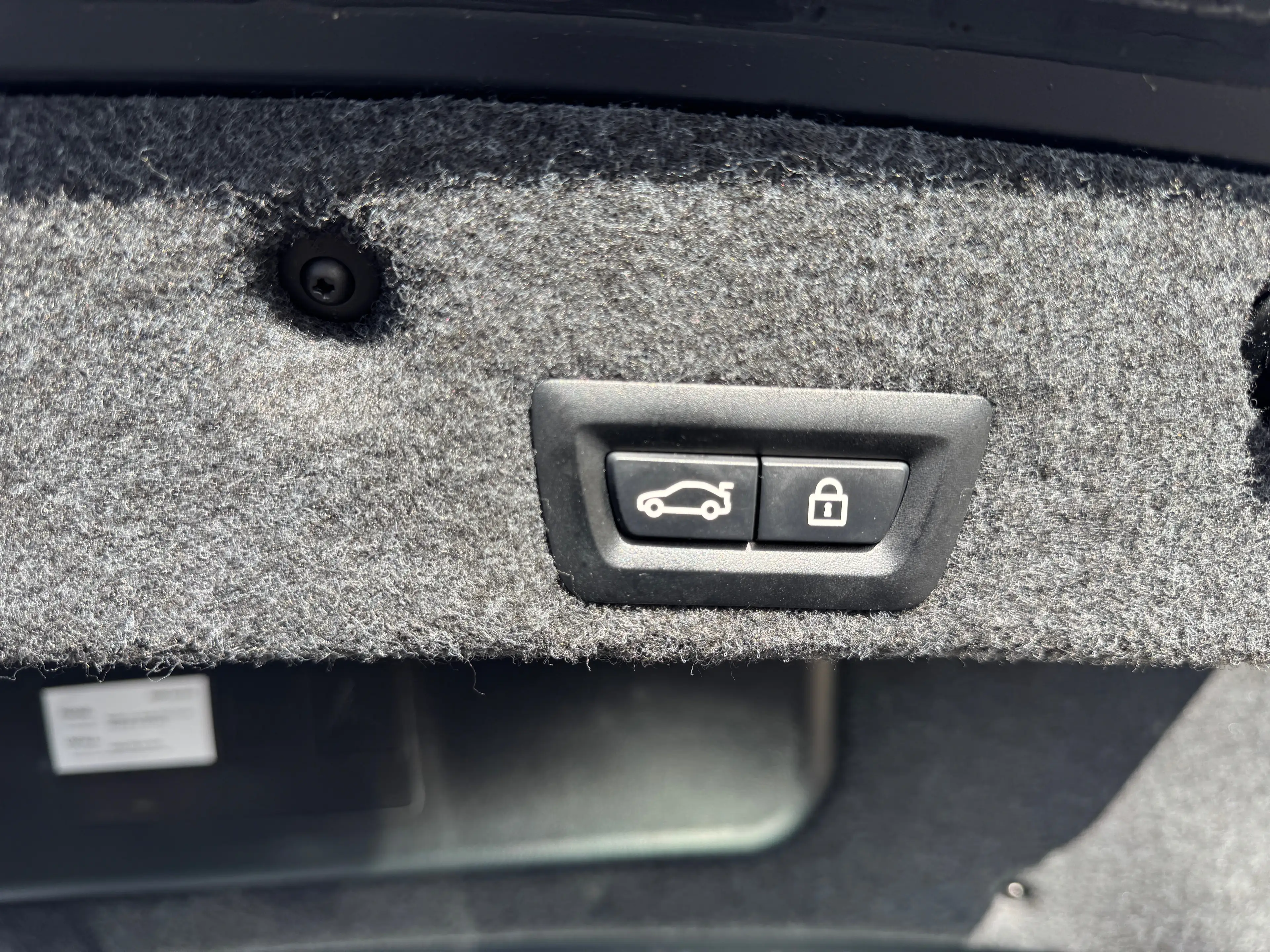 BMW 525 d M-Paket / Schiebedach / Head-up / Softclose / — photo 14