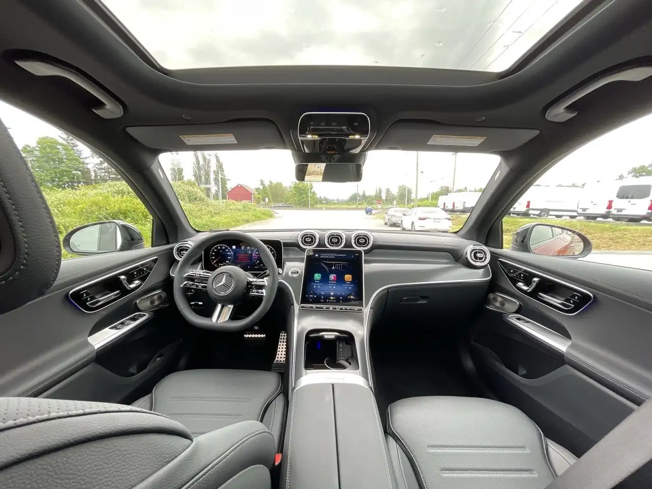 Mercedes-Benz GLC снимка Mercedes-Benz GLC