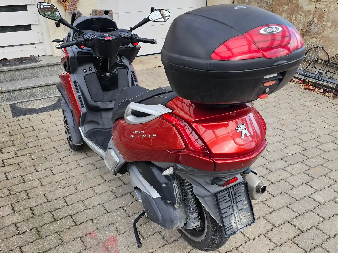 Peugeot Metropolis X1 AA Rood - 1