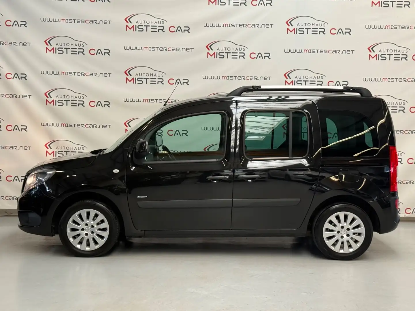 Mercedes-Benz Citan Kombi 111 CDI lang 5-Sitzer/Klima/AHK/ALU Negro - 2