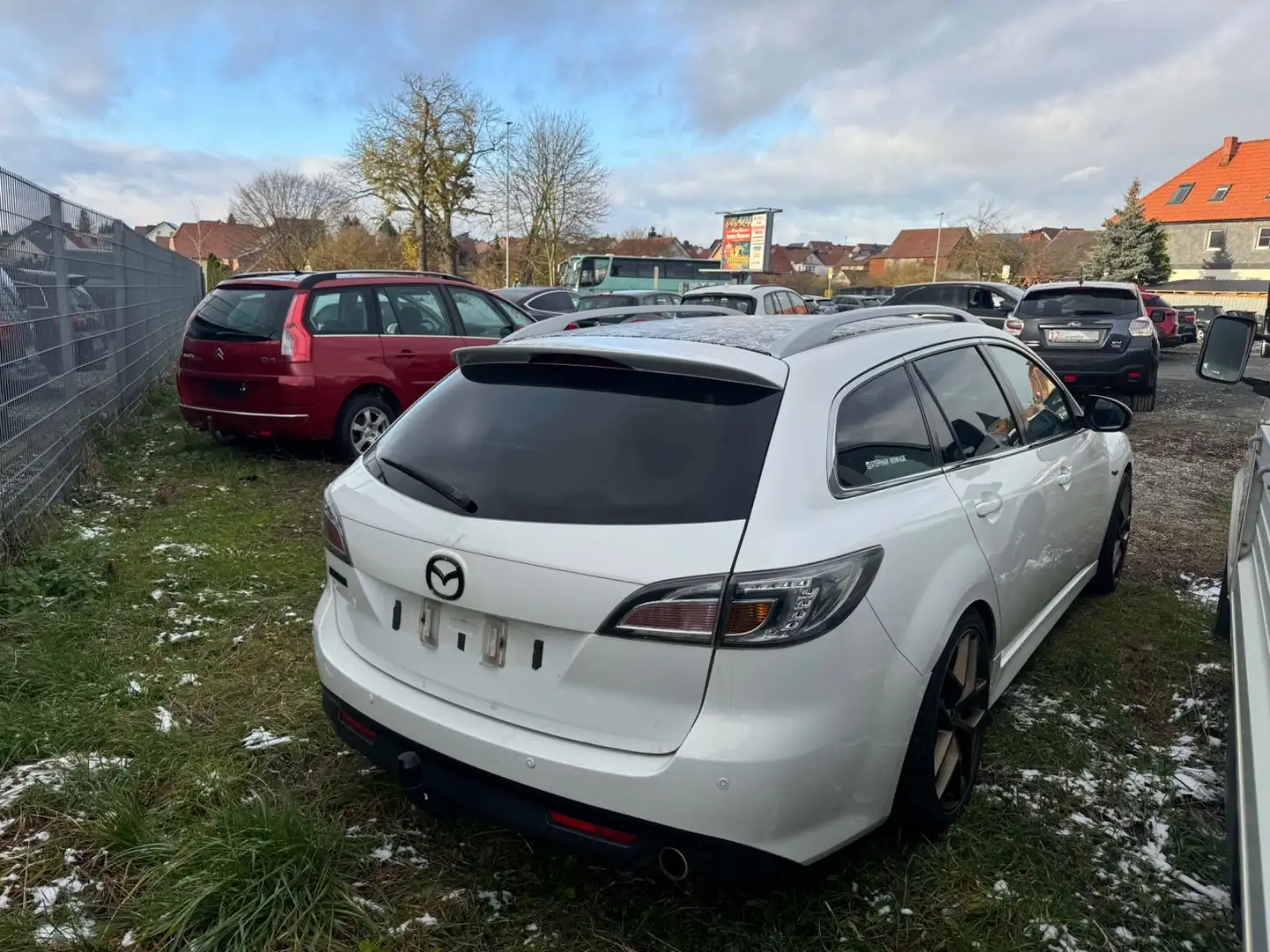 Mazda 6 Kombi 2.2 CRDT Dynamic/MOTORSCHADEN Blanc - 2