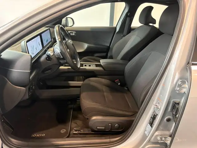 Hyundai Ioniq 6 view 8