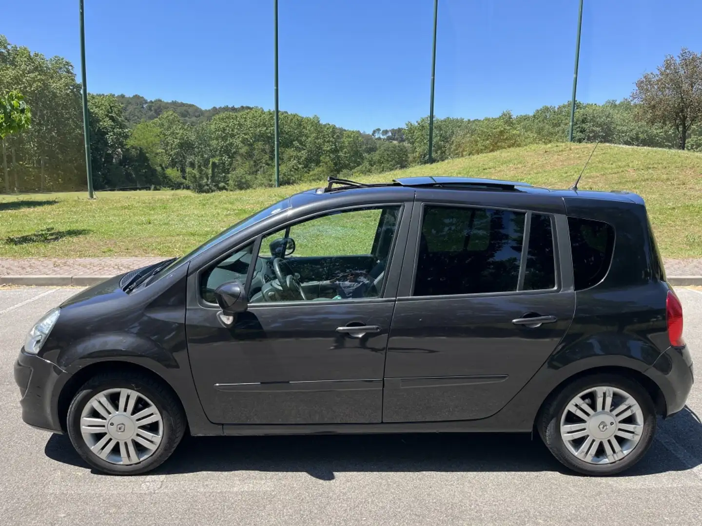 Renault Modus Grand 1.5dCi Exception eco2 105 - 2