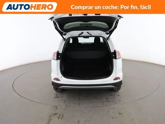 Toyota RAV4 view 18
