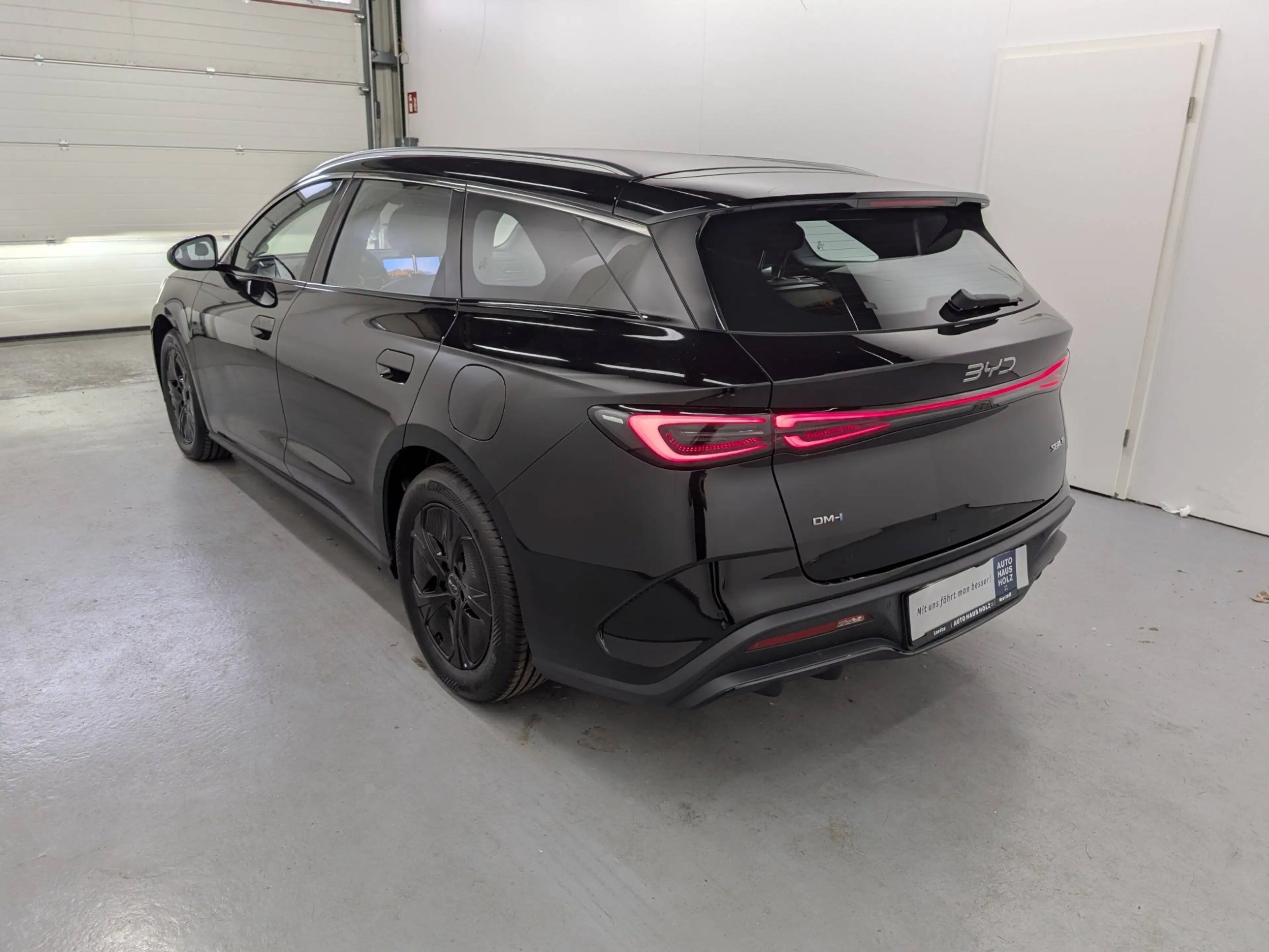 BYD Seal 6 DM-i Touring Boost — photo 2