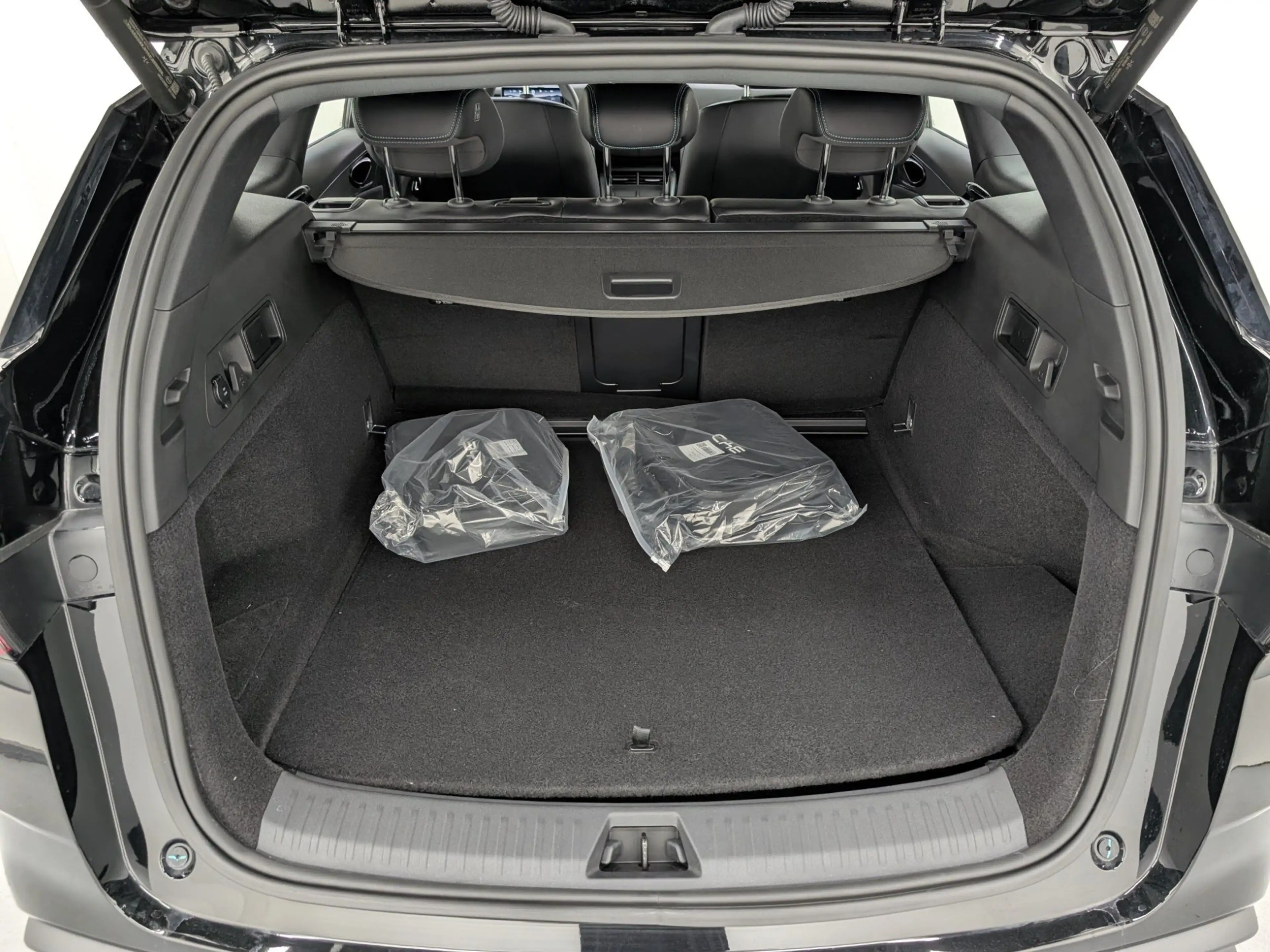 BYD Seal 6 DM-i Touring Boost — photo 10