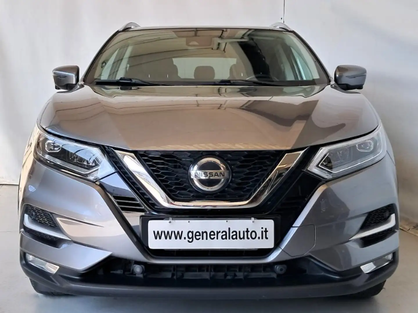 Nissan Qashqai 1.5 dCi 115 CV N-Connecta Gris - 1