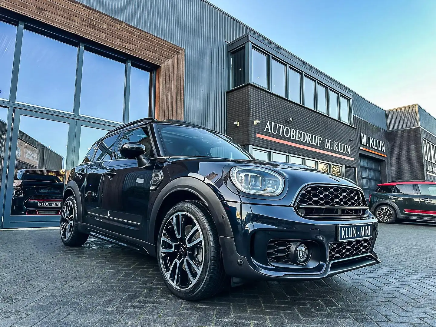 MINI Cooper S Countryman Mini 2.0 John Cooper Works F1 Aut/Leer/Memory/Pano Zwart - 1