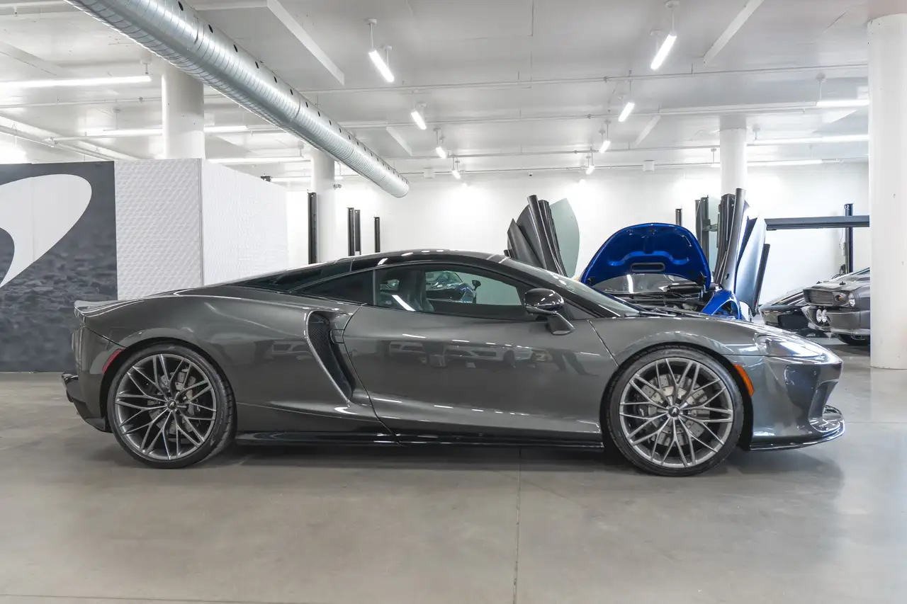 McLaren GT снимка McLaren GT