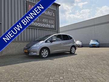 1.4 Hybrid hoge-instap Elegance uitvoering automaa