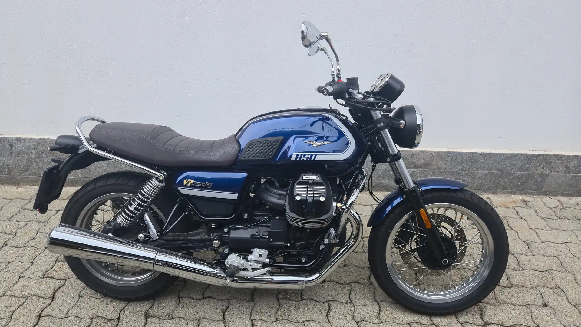 Moto Guzzi V 7 SPECIAL ABS Bleu - 2