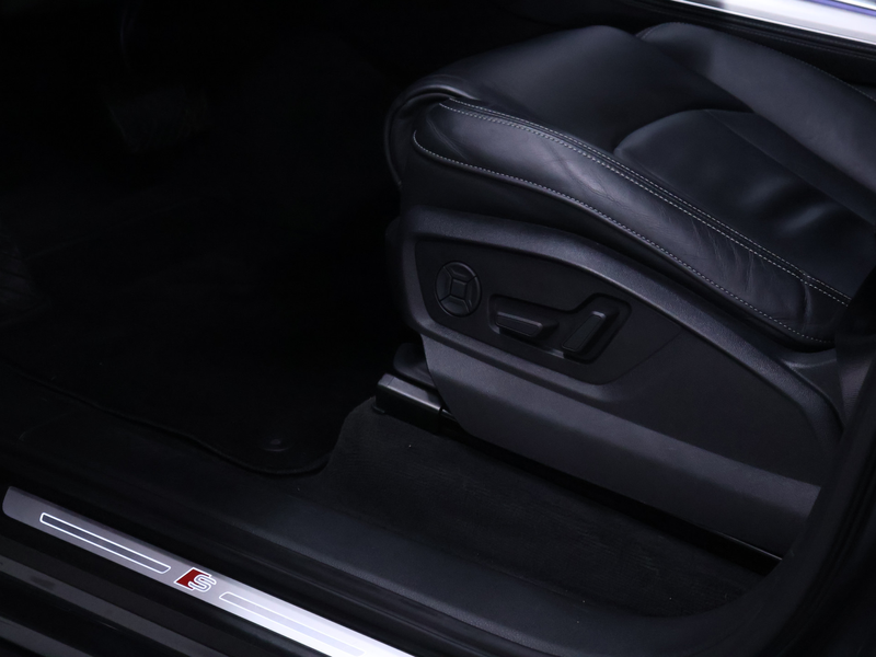 Audi Q7 60 TFSI e quattro Competition [SCHUIFKANTELDAK, BO — photo 14