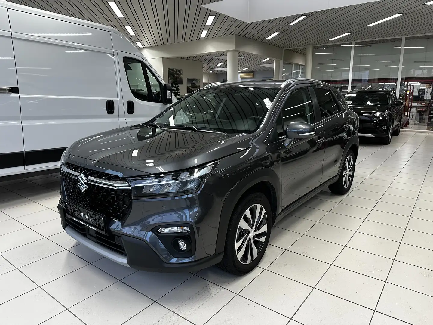 Suzuki S-Cross 1.5 Dualjet Strong Hybride AT Grijs - 1