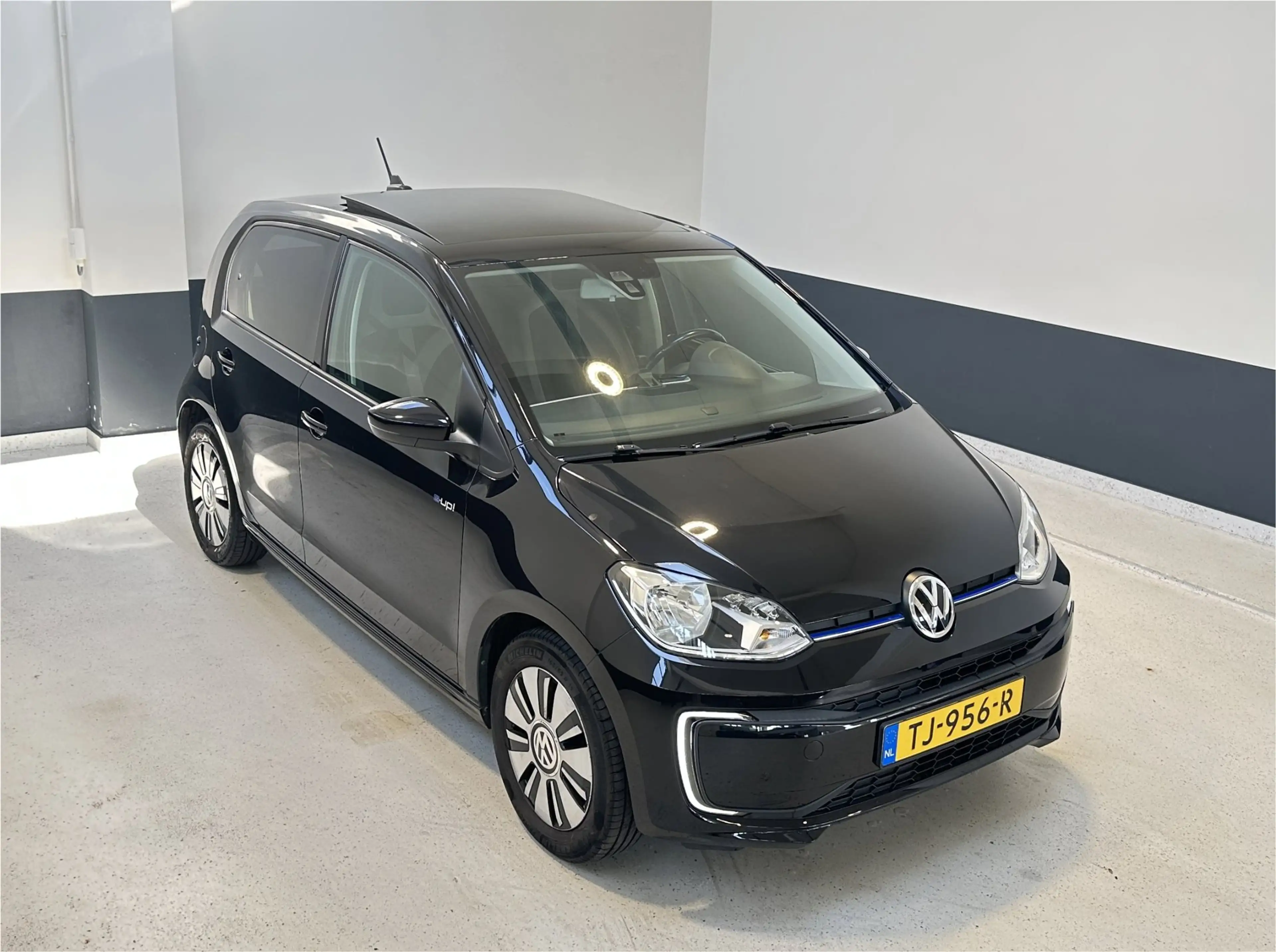Volkswagen e-up! E-up! Automaat | NL | Camera | Panorama dak |Cruis — photo 29