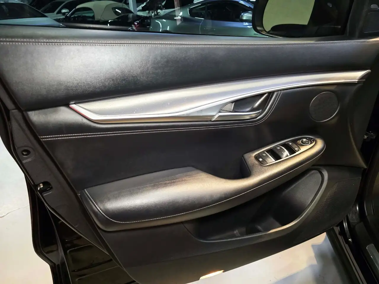 Infiniti QX55 снимка Infiniti QX55
