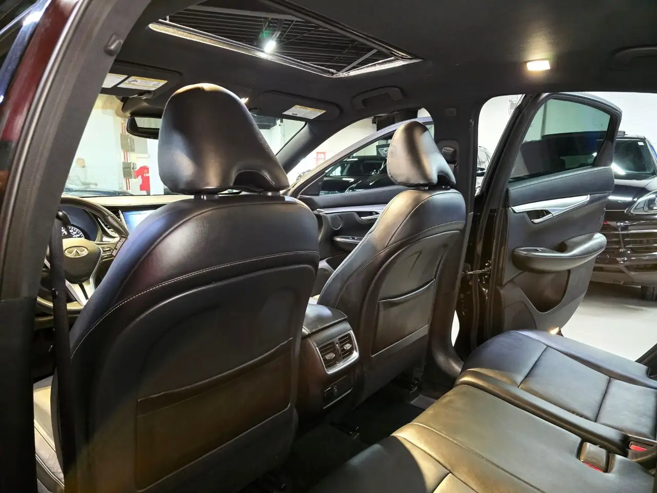 Infiniti QX55 снимка Infiniti QX55