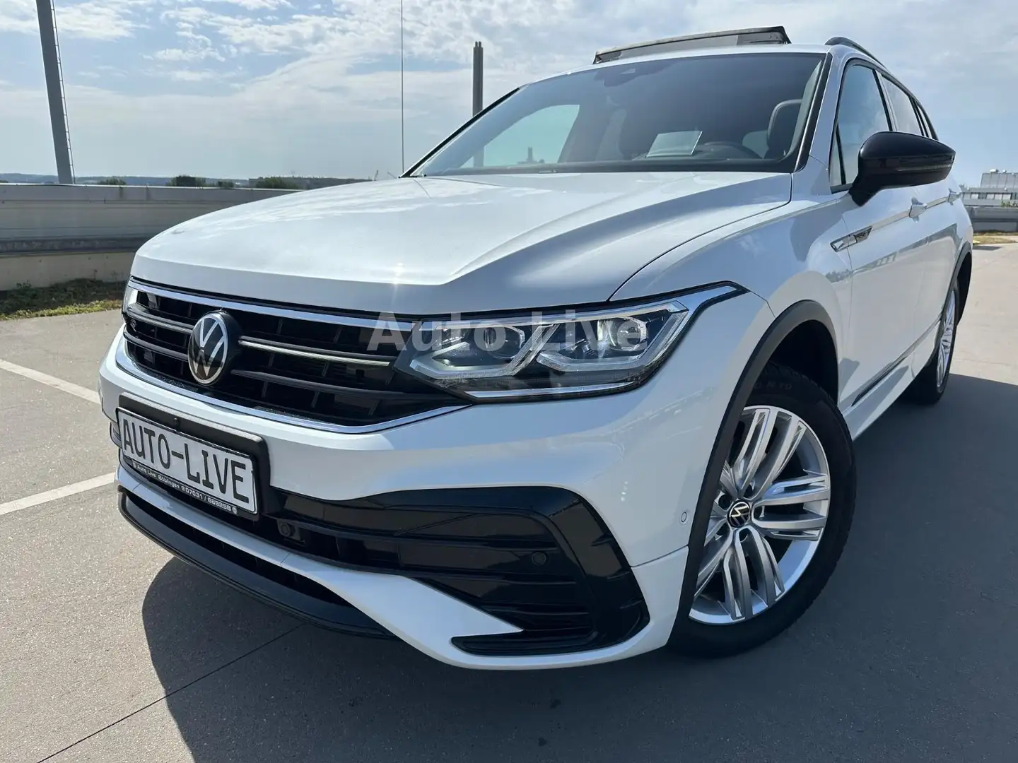 Volkswagen Tiguan Allspace 2.0 TDI DSG*4M*R LINE*BlackS*VOL Weiß - 1