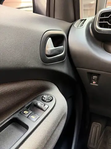 Citroen C3 Picasso view 11