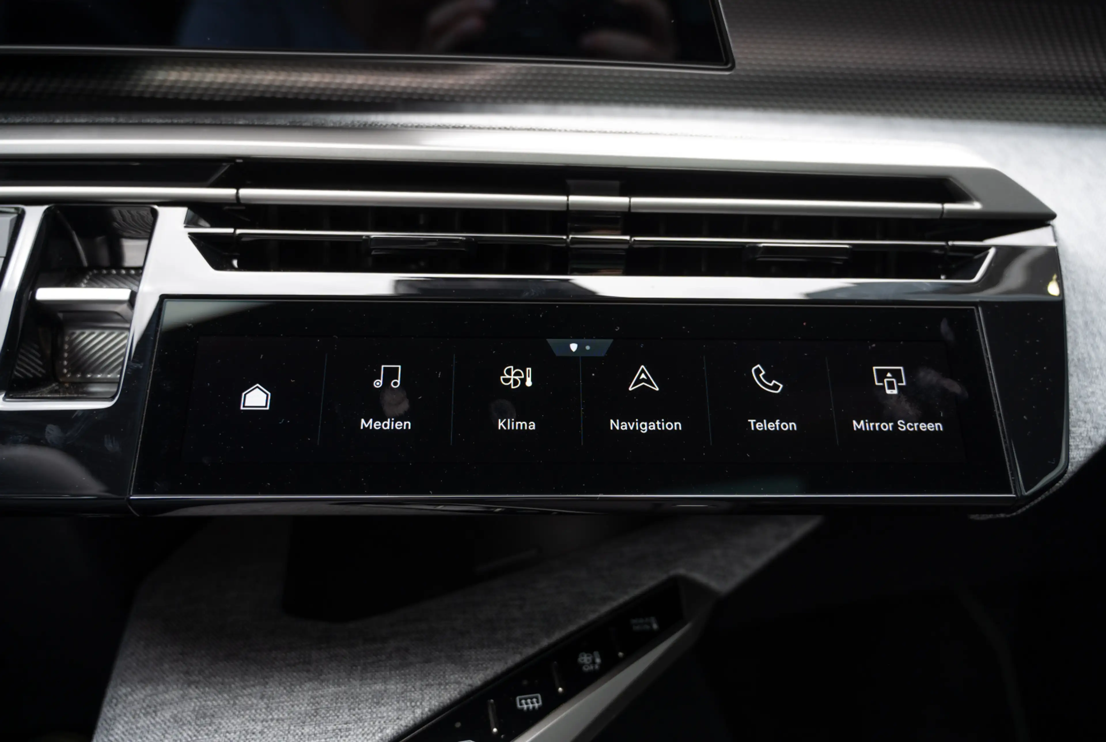 Peugeot 5008 GT HYBRID 145 e-DSC6 *NAVI*PDC*WINTER-PAKET* — photo 9