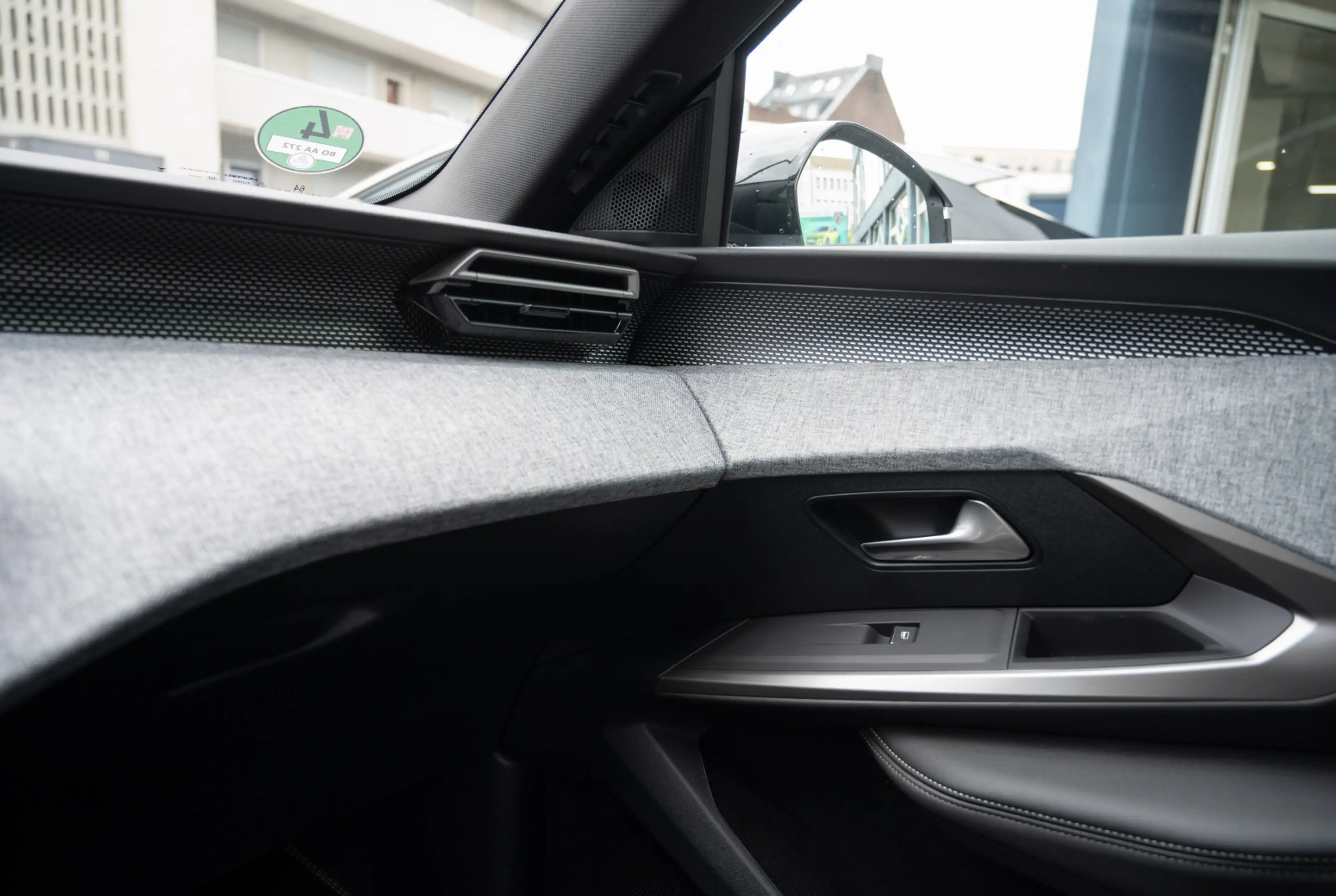 Peugeot 5008 GT HYBRID 145 e-DSC6 *NAVI*PDC*WINTER-PAKET* — photo 10