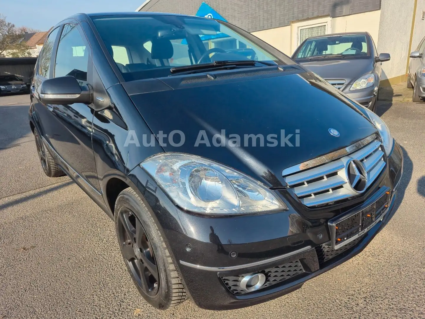 Mercedes-Benz A 180 BE Avantgarde Parkassistent 107tkm AW Schwarz - 2