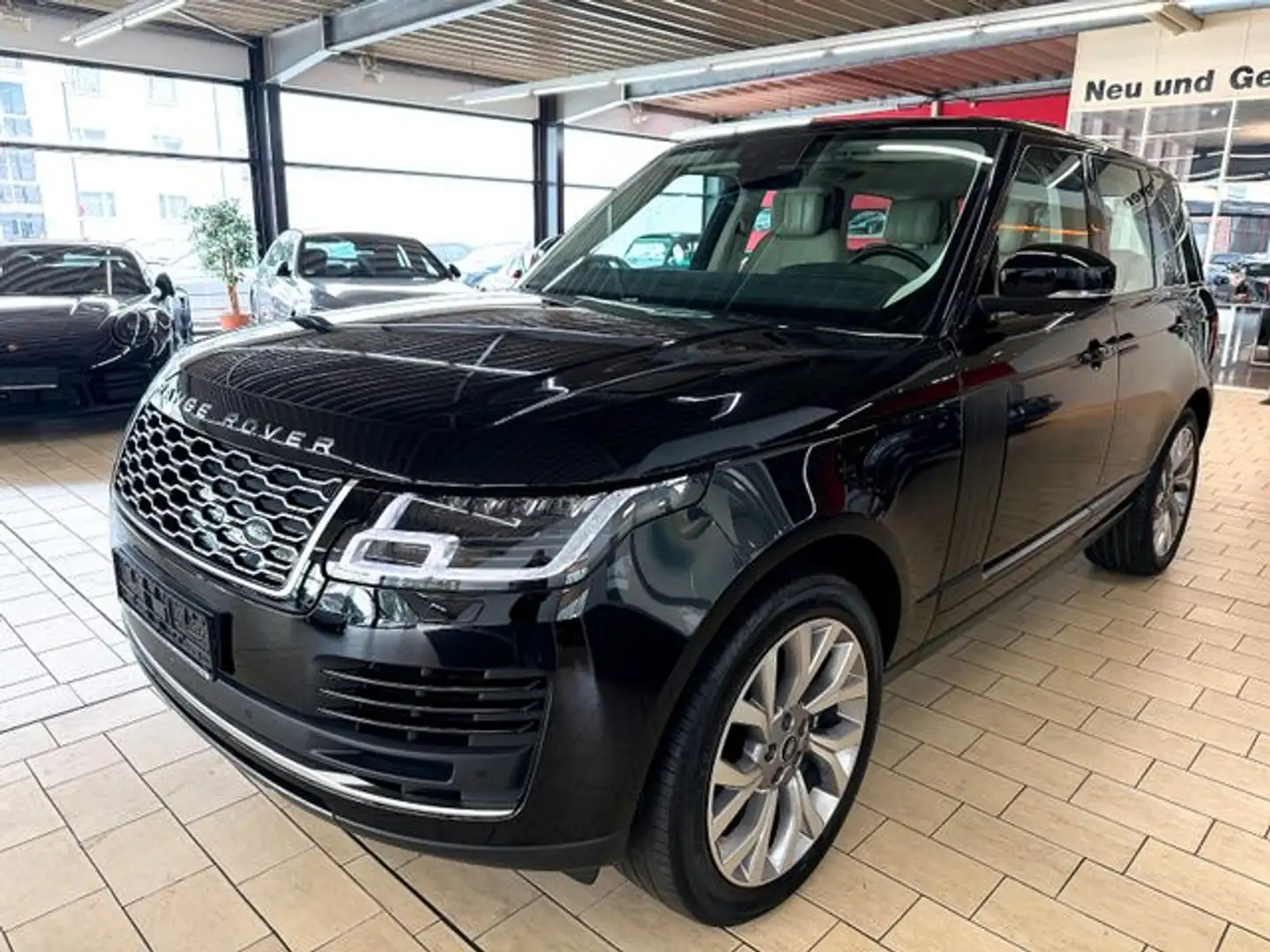 Land Rover Range Rover P400e VOGUE HYBRID *VOLLAUSSTATTUNG* Schwarz - 2