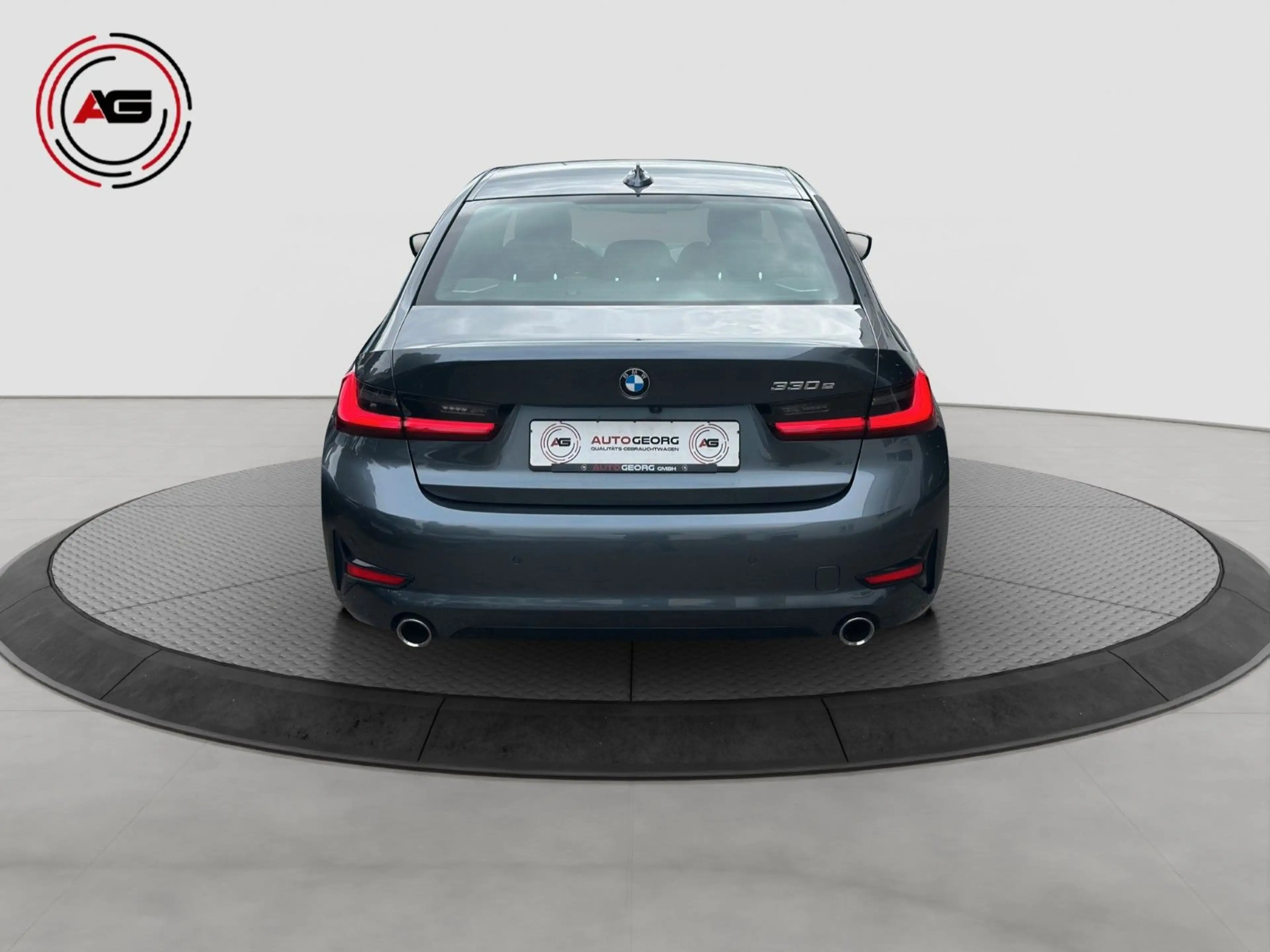 BMW 330 e Sport Line LC.PRO ACC LASER H/K HUD KAMERA — photo 6