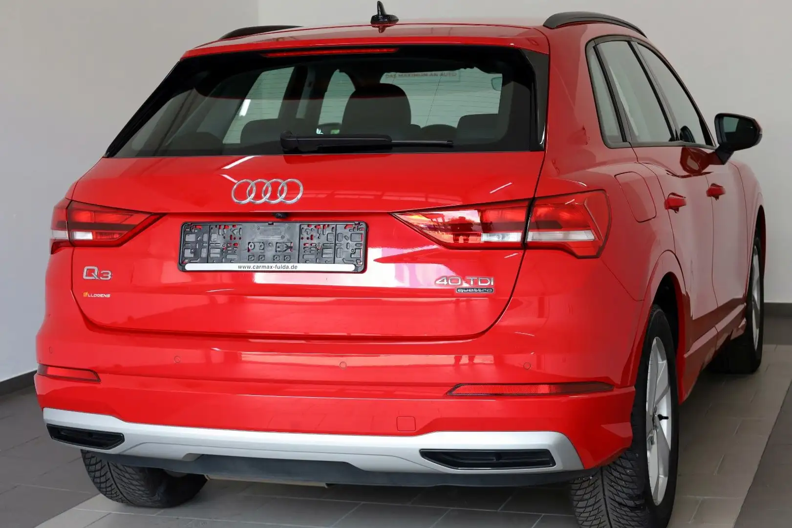Audi Q3 40 TDI quattro,TLeder,Navi,LED,360°Kamera,AHK Rot - 2