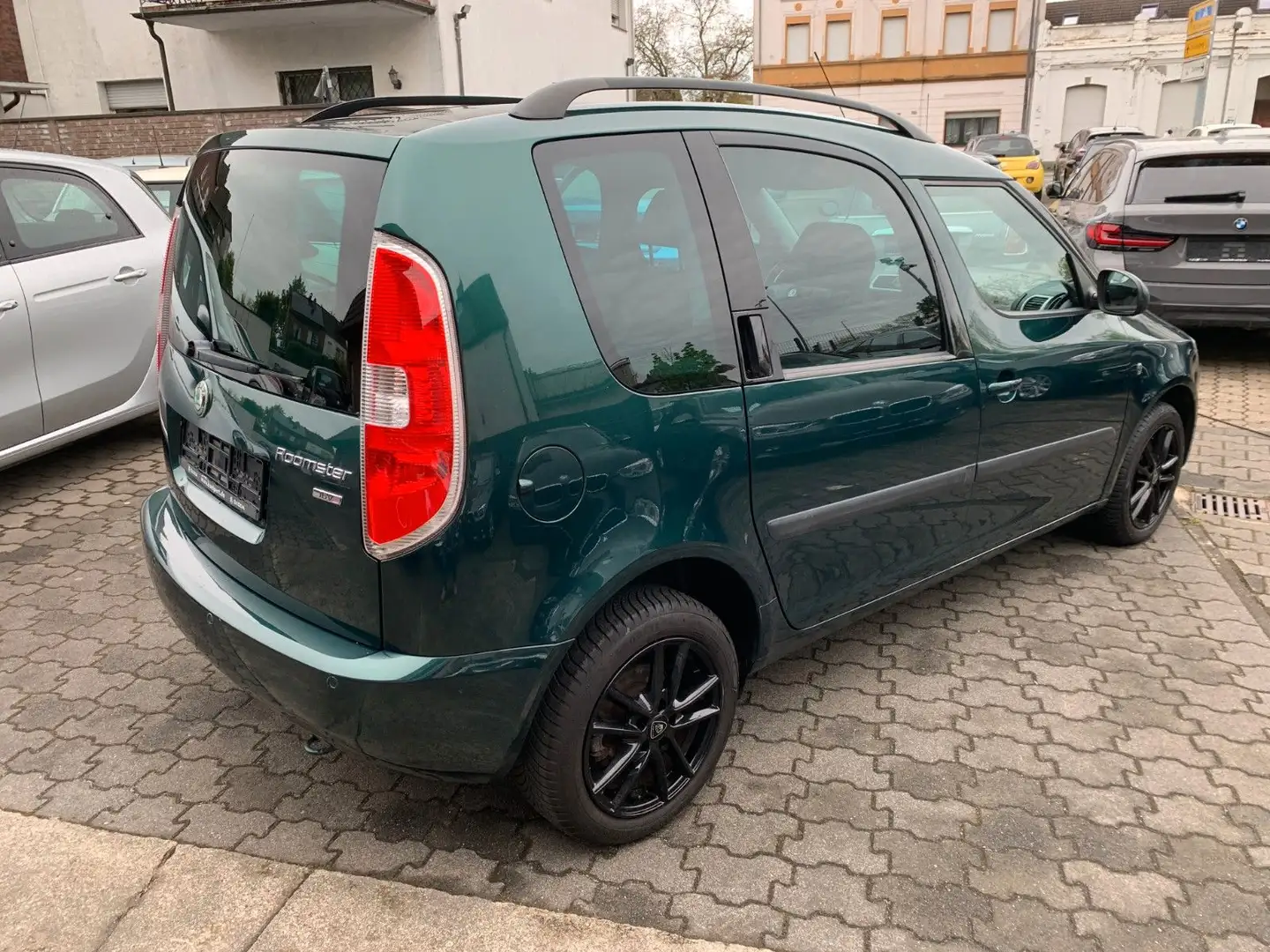 Skoda Roomster 1.6 Style Plus Edition Steuerkette neu Grün - 1
